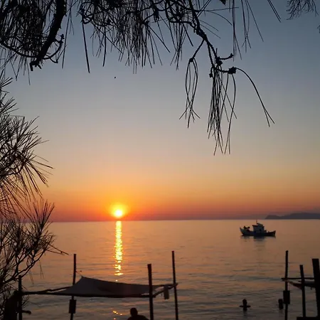 In Thasos Mit Grosser Terrasse Holiday home *