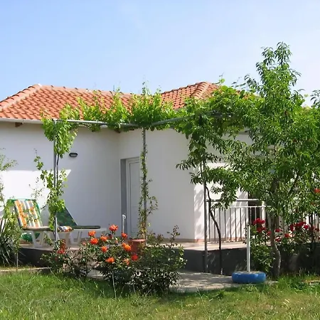 In Thasos Mit Grosser Terrasse Holiday home *